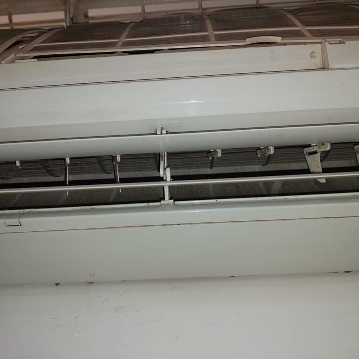 מזגן לפני ניקוי - אבק ולכלוך, סט צילומים ראשון