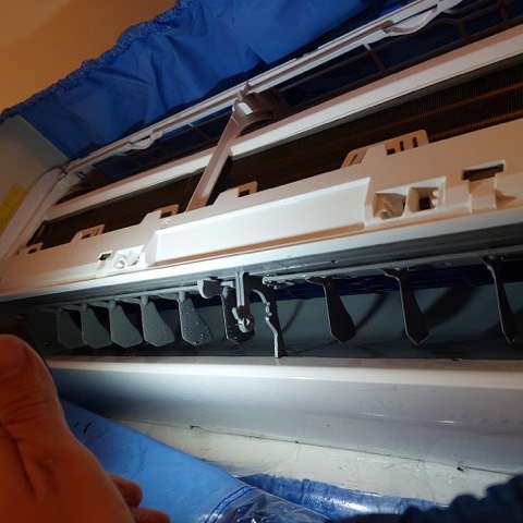 תמונה מהשטח - ניקוי מזגן (1)